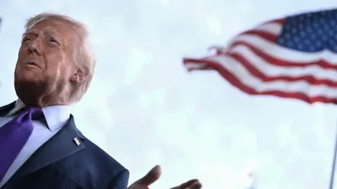 El brasileño Nubank, uno de los mayores bancos digitales del mundo, está a un paso de desembarcar en el desafiante mercado financiero de Estados Unidos, donde Donald Trump ha creado un clima "positivo" para el sector, dice a la AFP su presidente ejecutivo, David Vélez.