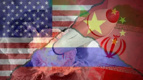 Banderas de EU, China, Rusia e Irán.