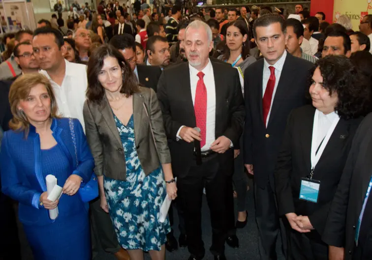Inauguran la Feria del Libro en Guadalajara