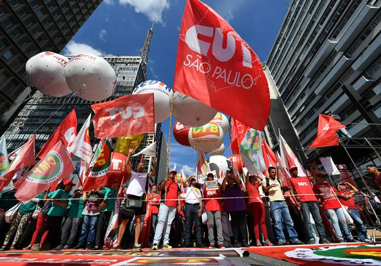 El mundo marcha por el Día Internacional del Trabajo