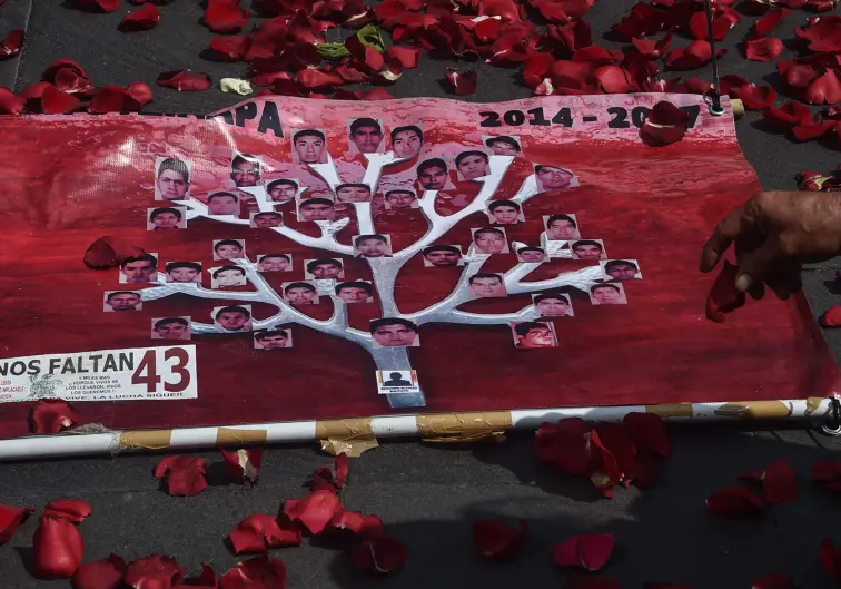 Desaparición de los 43 de Ayotzinapa cumple cuatro años en medio de la ...