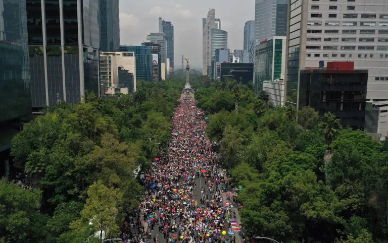 Desfile del Orgullo en la Ciudad de México el 25 de junio de 2022.
