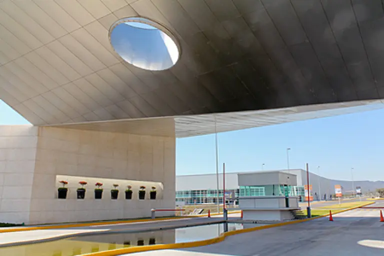 Piden apoyo para los parques industriales de Puebla