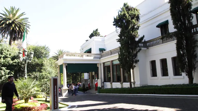 main image