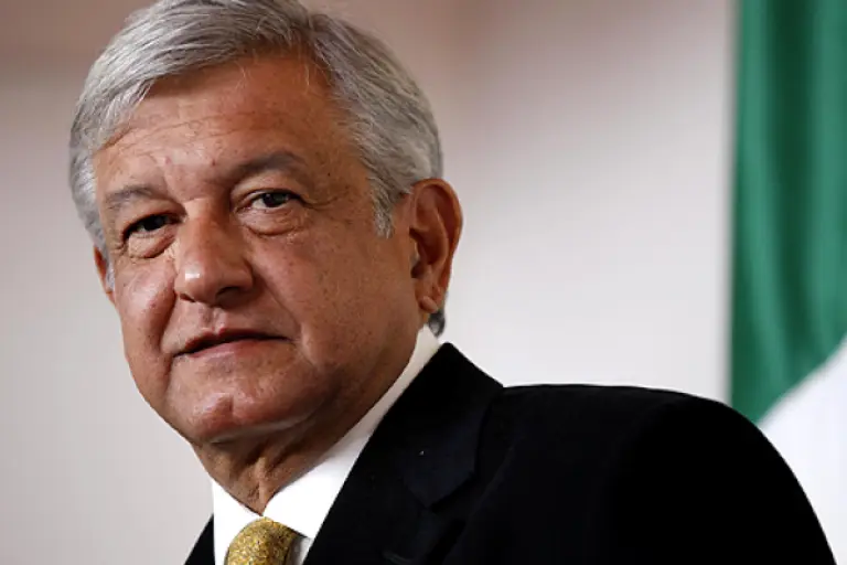 López Obrador en su discurso de cierre de campaña promete transformación ordenada y pacífica