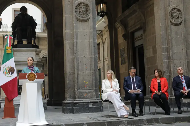 La presidenta Claudia Sheinbaum ofreció una conferencia para ofrecer algunos detalles sobre su encuentro con empresarios estadounidenses y mexicanos.