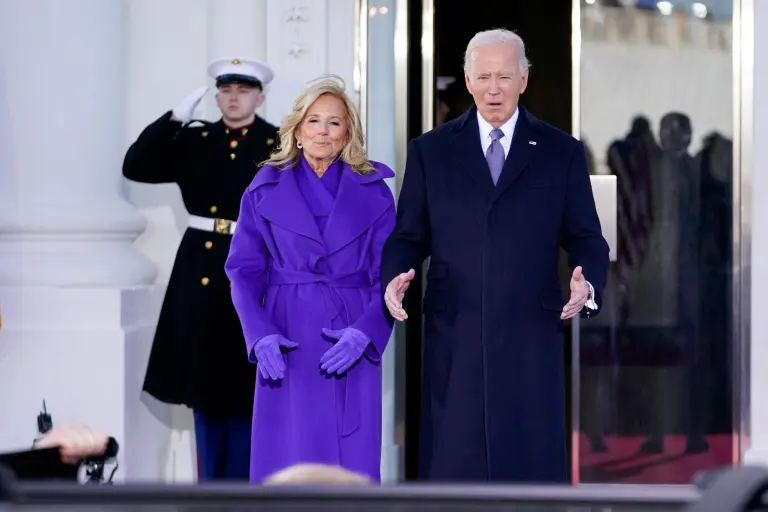 El presidente saliente Joe Biden y la primera dama Jill Biden reciben a Donald Trump en la ceremonia de investidura. Foto: Reuters