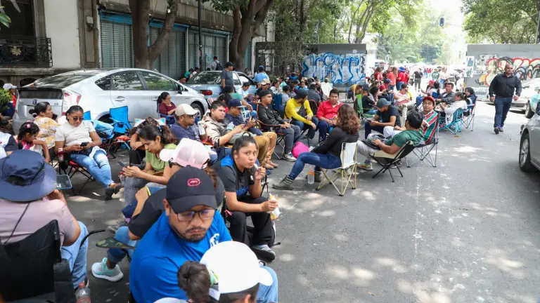 Disturbios en la Secretaria de Gobernación en CDMX por parte de integrantes de la CNTE.