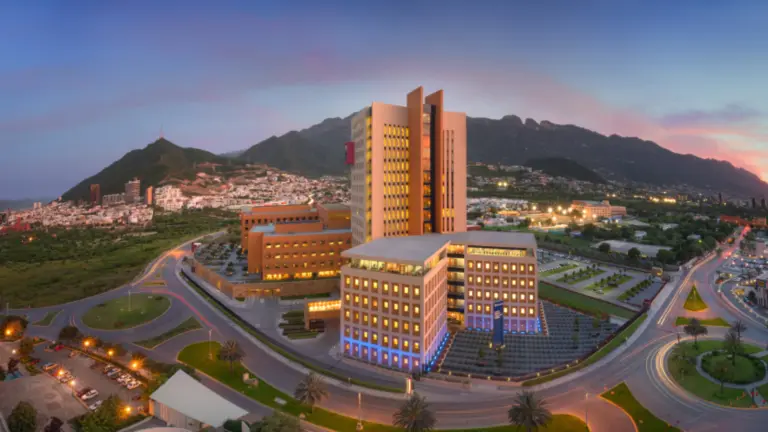 Hospital TecSalud.