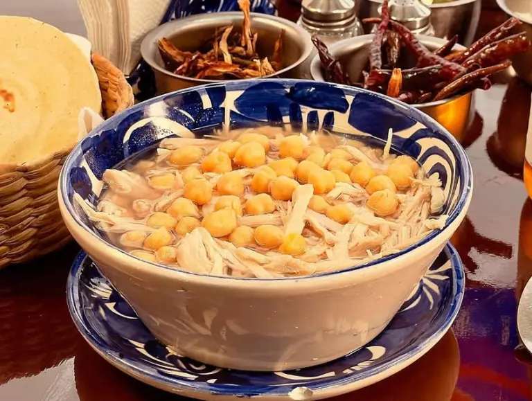 El Portal de Los Caldos