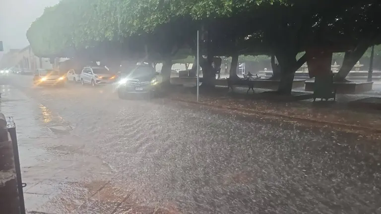 Querétaro emite alerta por temporada de lluvias.