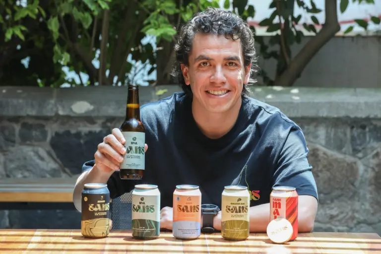 MANU CASTRO FUNDADOR DE CERVECERIA SANS .