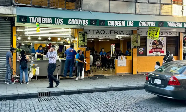Los Cocuyos