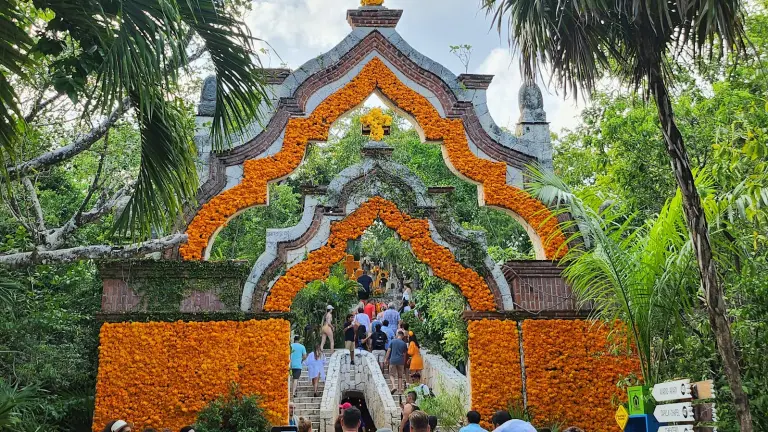 Cementerio creado para el Festival de Vida y Muerte (2023)