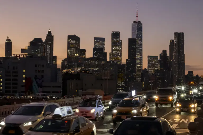Tráfico durante la hora punta del 12 de noviembre de 2024 en Nueva York.