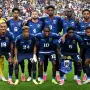 Cape Verde's goalkeeper #01 Vozinha, Cape Verde's midfielder #06 Kevin Pina, Cape Verde's defender #04 Pico Lopes, Cape Verde's defender #03 Diney Borges, Cape Verde's defender #05 Logan Costa, Cape Verde's forward #20 Ryan Mendes and Cape Verde's forward #19 Dailon Livramento, Cape Verde's defender #24 Wagner Pina, Cape Verde's midfielder #10 Jamiro Monteiro, Cape Verde's defender #08 Joao Paulo and Cape Verde's midfielder #14 Deroy Duarte line up before the 2026 World Cup Group H football match between Cape Verde and Saudi Arabia at the Houston Stadium in Houston on June 26, 2026.  (Photo by RONALDO SCHEMIDT / AFP)