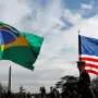 Una parte significativa de las exportaciones de Brasil a Estados Unidos sigue sujeta al arancel adicional impuesto en agosto, dijo el vicepresidente.

Para más información del tema, visita: https://www.eleconomista.com.mx/internacionales/brasil-trabaja-reducir-aun-aranceles-eu-geraldo-alckmin-20251115-786766.html 

¡Síguenos en nuestras redes sociales para mantenerte informado!

Twitter: https://twitter.com/eleconomista 
Facebook: https://www.facebook.com/ElEconomista.mx
Instagram: https://www.instagram.com/eleconomistamx
LinkedIn: https://www.linkedin.com/company/el-economista/

#ElEconomista #Brasil #Aranceles