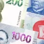 El banco central estadounidense bajo su tasa por tercera vez consecutiva, en línea con lo esperado por los operadores. El dólar reaccionó con un debilitamiento.

Para más información del tema, visita: https://www.eleconomista.com.mx/mercados/precio-dolar-hoy-10-diciembre-2025-cuanto-cerro-20251210-790620.html

¡Síguenos en nuestras redes sociales para mantenerte informado!

Twitter: https://twitter.com/eleconomista 
Facebook: https://www.facebook.com/ElEconomista.mx
Instagram: https://www.instagram.com/eleconomistamx
LinkedIn: https://www.linkedin.com/company/el-economista/

#ElEconomista #EETV