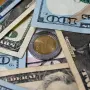 El peso oscila con cambios marginales en un mercado cauteloso, cerca expirar el plazo que dio el presidente de EU, Donald Trump, a Irán para abrir el estrecho de Ormuz.

Para más información del tema, visita: https://www.eleconomista.com.mx/mercados/precio-dolar-hoy-7abril-2026-cuanto-cotiza-20260407-807582.html 

Twitter: https://twitter.com/eleconomista 
Sitio web: https://www.eleconomista.com.mx/ 
Facebook: https://www.facebook.com/ElEconomista.mx 
Instagram: https://www.instagram.com/eleconomistamx 

#ElEconomista #EETV #Mercados
