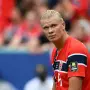 Norway's forward #09 Erling Braut Haaland reacts after his team missed a chance to score during the 2026 World Cup football tournament quarter-final match between Norway and England at Miami Stadium in Miami on July 11, 2026.  (Photo by ROBERTO SCHMIDT / AFP)