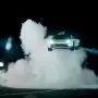 Elon Musk presenta el Tesla Roadster, un auto "volador".